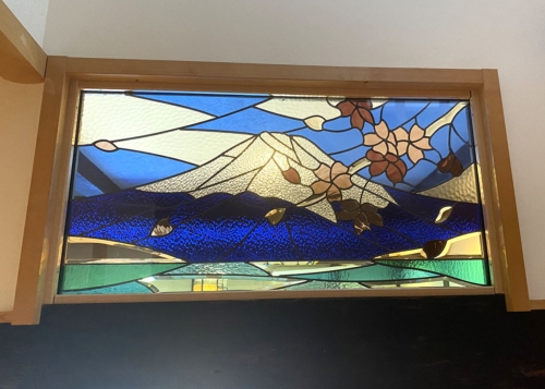 富士山と桜を組み合わせたステンドグラス | ステンドグラスの専門メーカー｜SEVEN HOME (Pure Glass)
